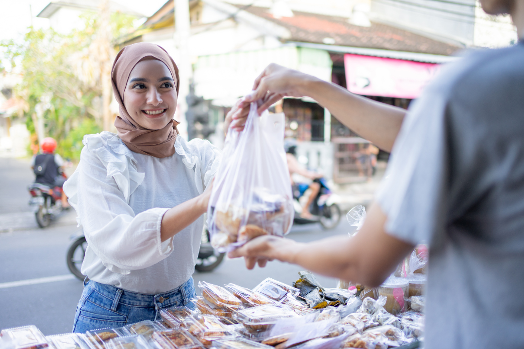 Tampil Cantik Mempesona dan Segar Saat War Takjil? Bisa Dong, Pake Tips Ini Aja Lervians